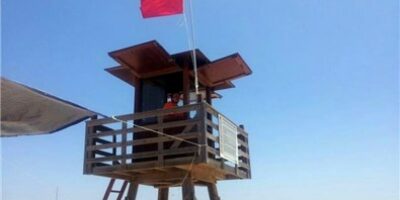 Colocan la bandera roja permanentemente en la playa de La Bota por su peligrosidad debido a las fuertes corrientes