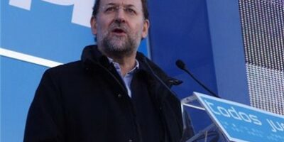 Rajoy respalda con su presencia al candidato del PP isleño