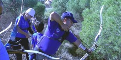 Más de 70 arqueros en el VII Trofeo Pinares de Cartaya de recorrido en bosque