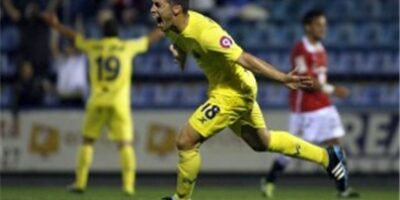 El cartayero Joselu debuta en Primera División con el Villarreal