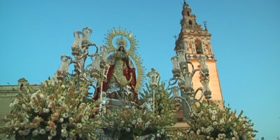 La Velada de Moguer vive su día grande con la procesión de la Virgen de Montemayor