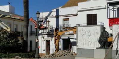 Los vecinos de Moguer rechazan las obras en la Plaza del Cabildo