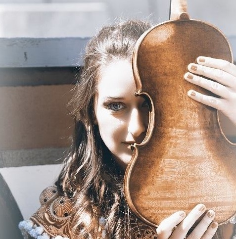 violinista Elena Mikhailova.