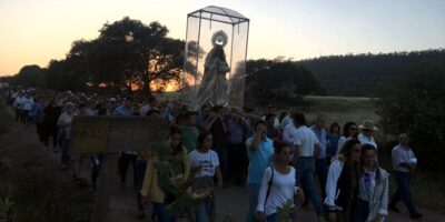 Traslado de la Virgen de Piedras Albas a El Almendro