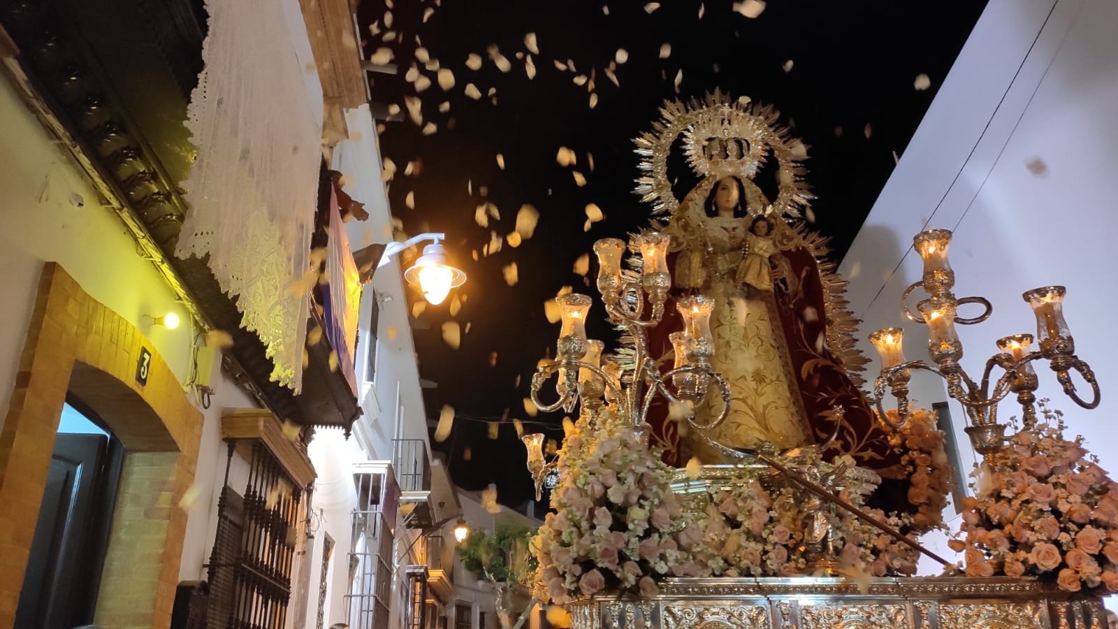 Intenso fin de fiesta en Cartaya con la procesión de la Virgen del Rosario