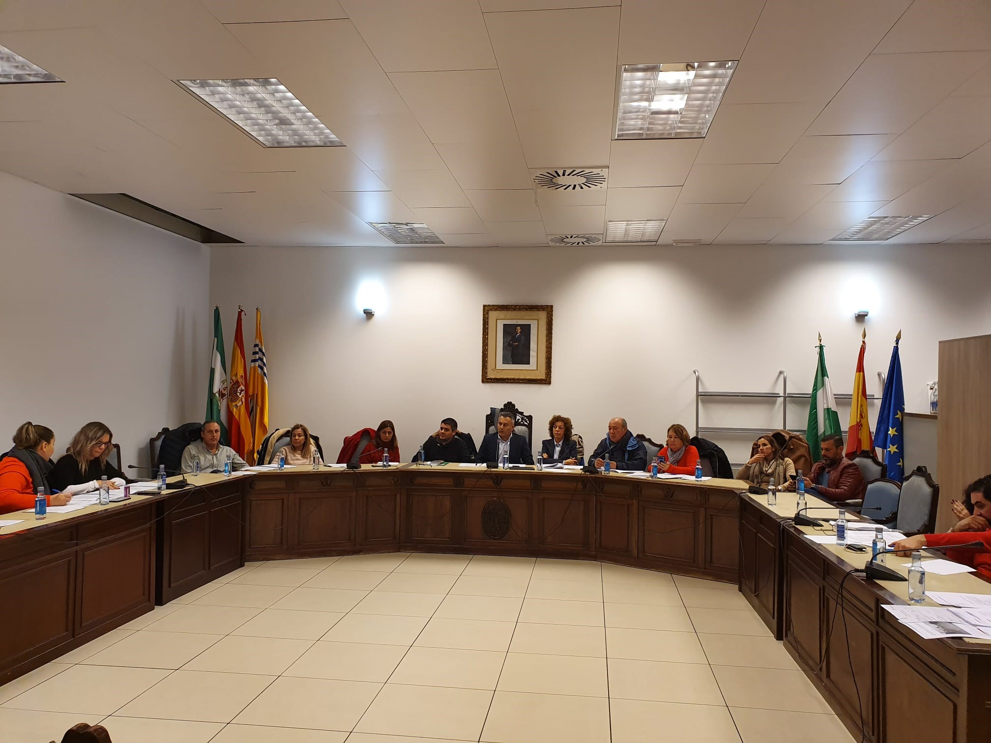 El Ayuntamiento de Isla Cristina celebra el último Pleno Ordinario del Año
