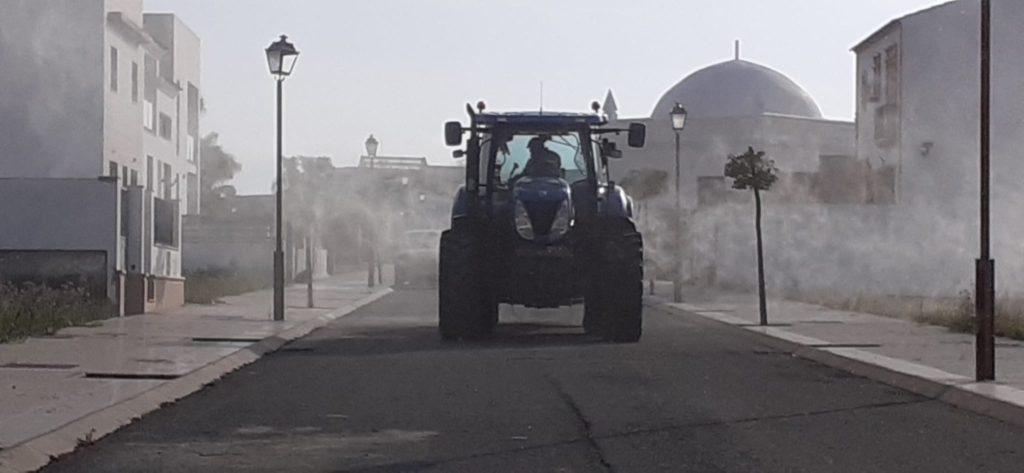 Agricultores leperos desinfectan nuevamente el municipio