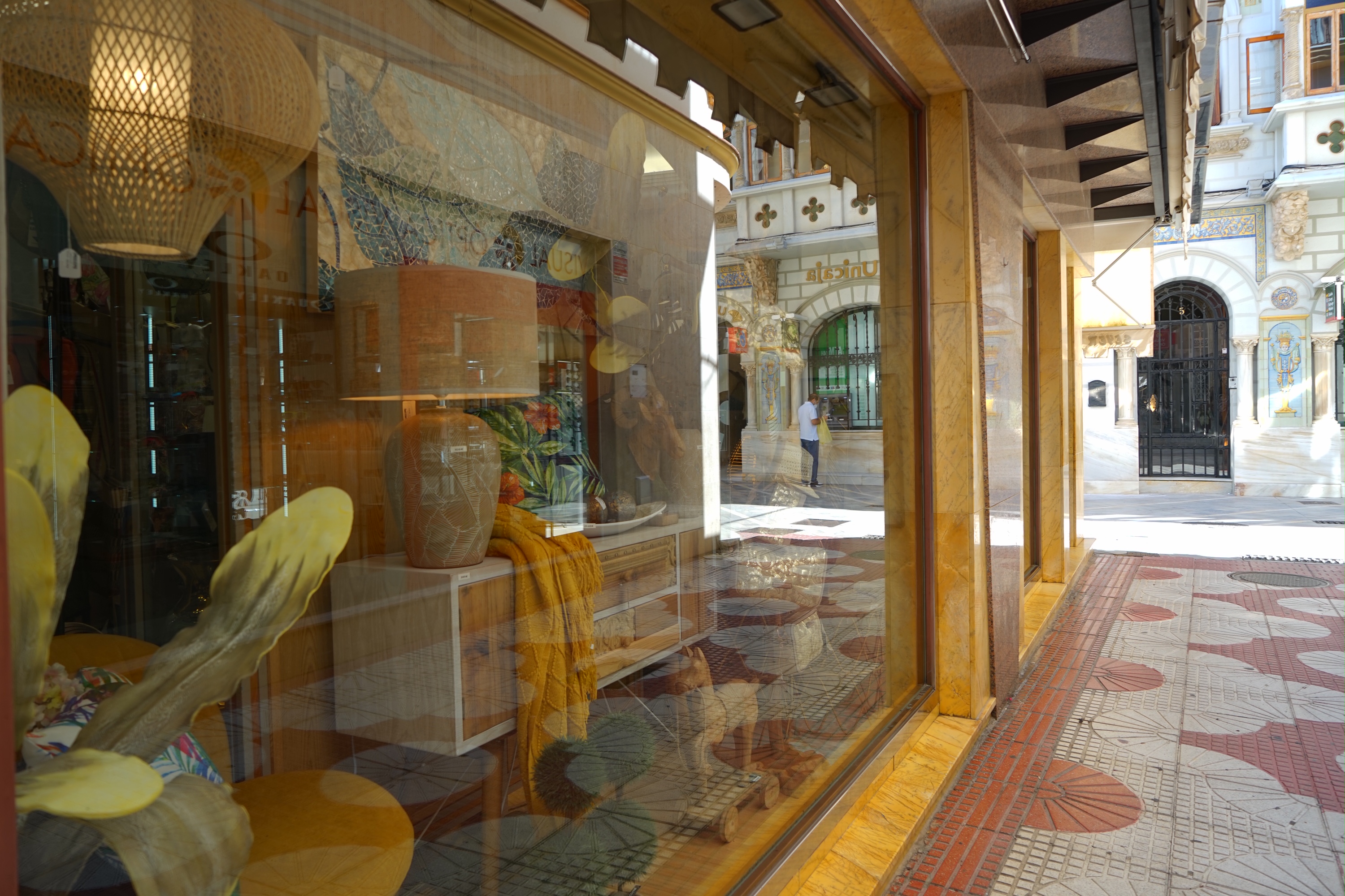 El Ayuntamiento de Ayamonte informa sobre las ayudas públicas a comerciantes y artesanos