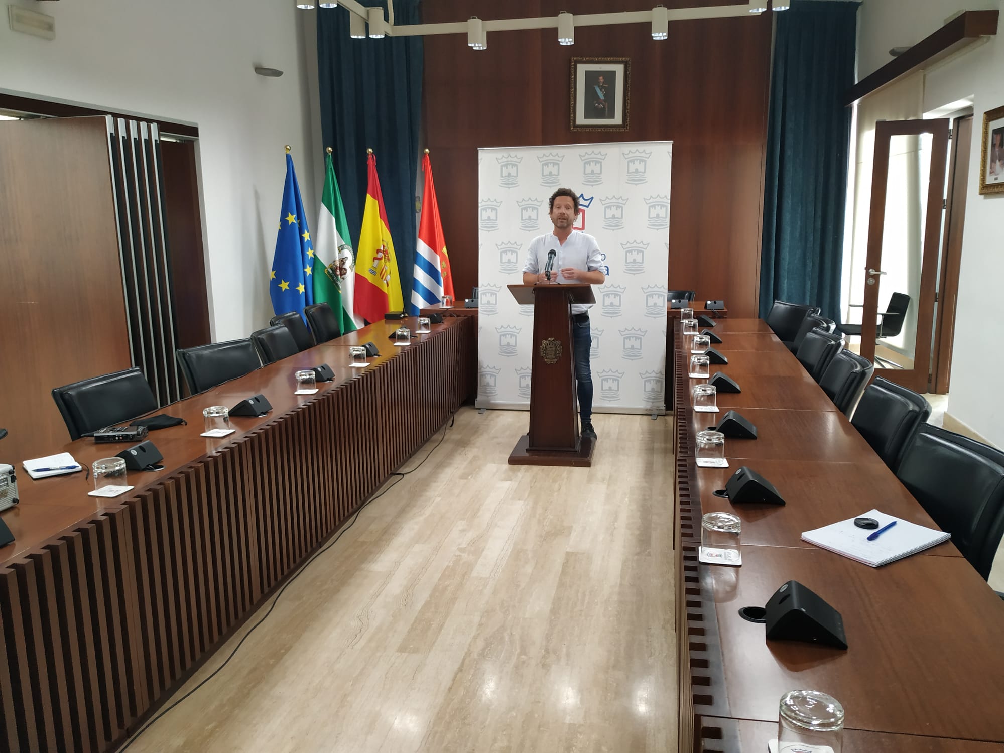 Fernández Calderón enumera los compromisos del Gobierno de Cartaya