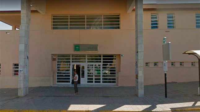 El Centro de Salud de Lepe y el Consultorio de La Antilla cierran por los casos de coronavirus