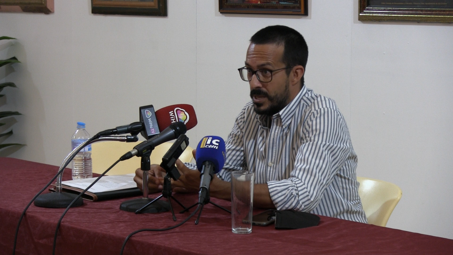 Agustín Figuereo ofreció en Isla Cristina una conferencia sobre el Corpus de La Redondela