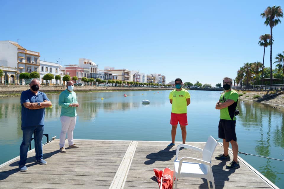 El Ayuntamiento de Ayamonte habilita un canal de nado en el Estanque de La Ribera