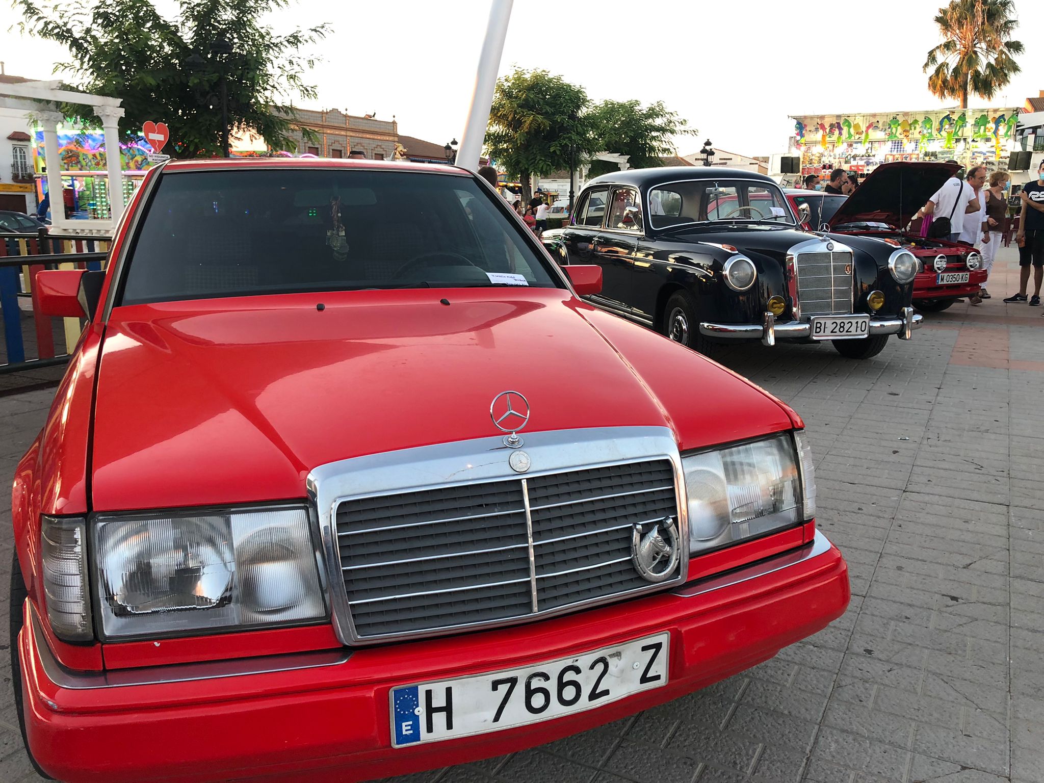Puebla de Guzmán acogió la primera edición de la exposición ‘Antiques Vehicles’