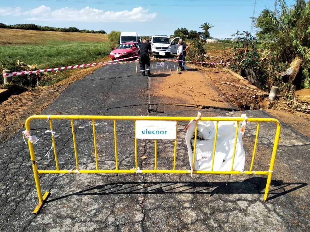 Comienzan las reparaciones de los daños producidos en canales y arroyos de Lepe