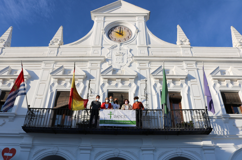 Consistorio y AECC conmemoran el Día Internacional contra el Cáncer de Mama en Cartaya