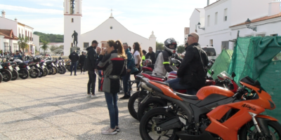 El ambiente motero inundó Villablanca este domingo