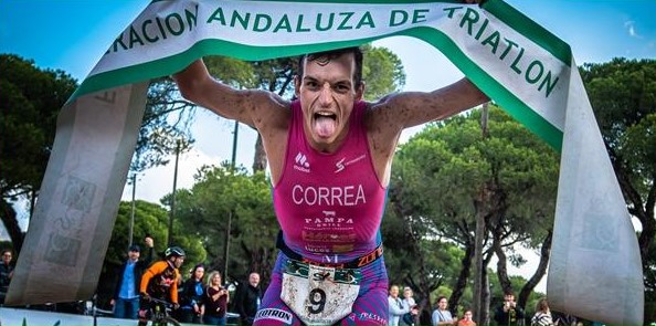 Sergio Correa y Nieves Cantos, ganadores del Duatlón Cros en el Portil