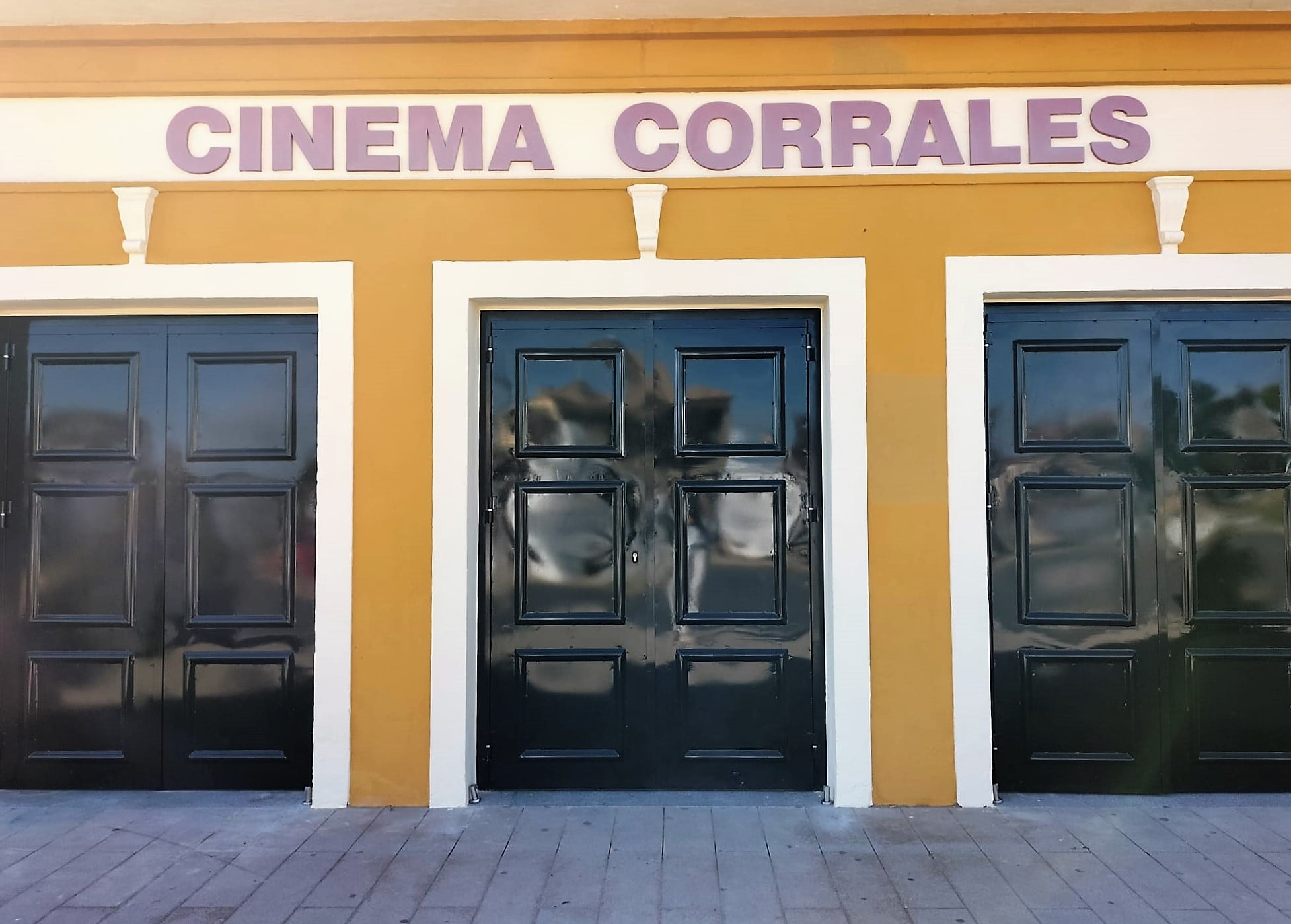El Ayuntamiento de Aljaraque finaliza las mejoras en el Teatro Cinema Corrales