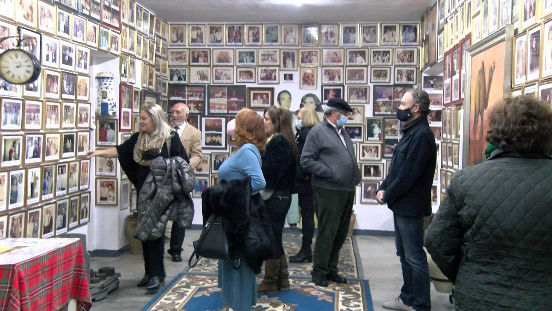 La Casa Museo ‘Castillo’ de Lepe recibe la donación del fondo fotográfico del Club Raúl