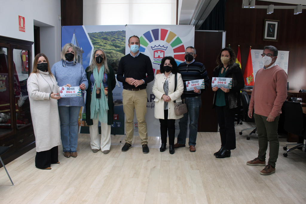 El Ayuntamiento de Cartaya entrega los premios del III Concurso de Escaparates Navideños