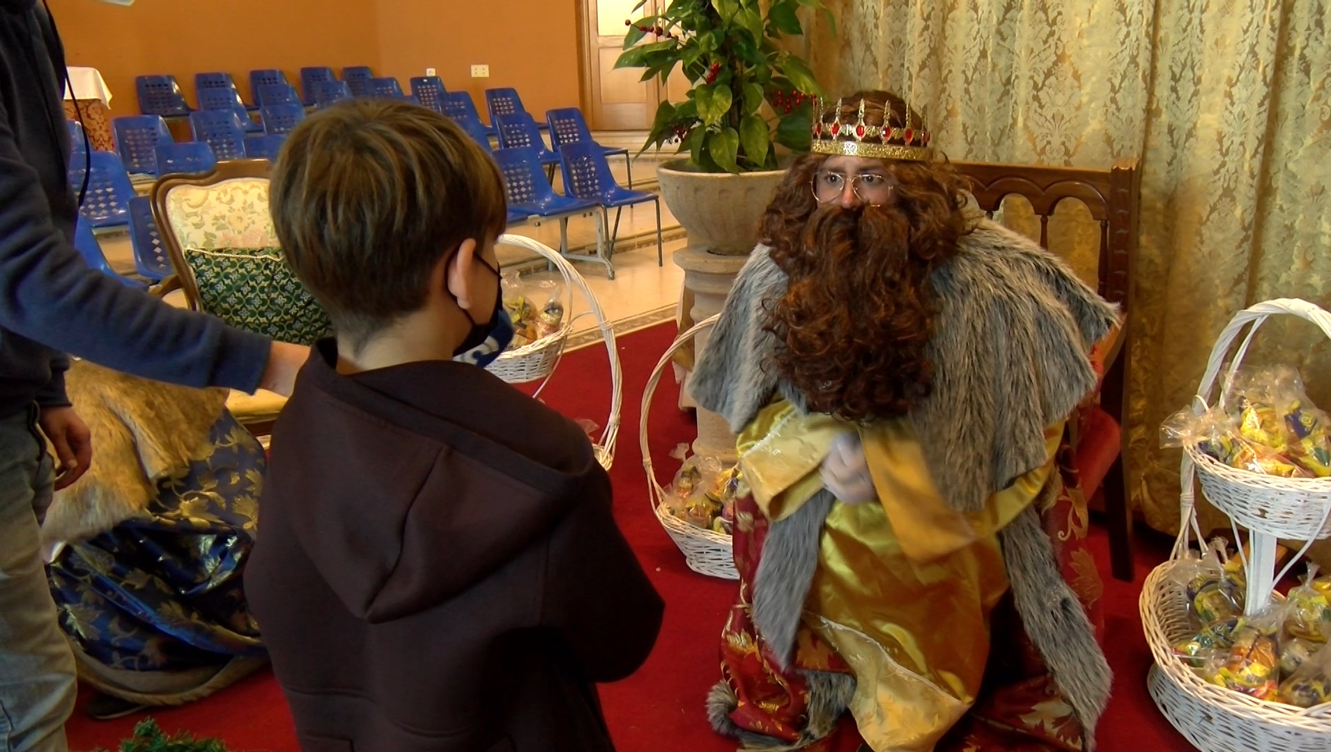 Los niños de la barriada isleña de Punta del Caimán entregaron sus cartas a los Reyes Magos