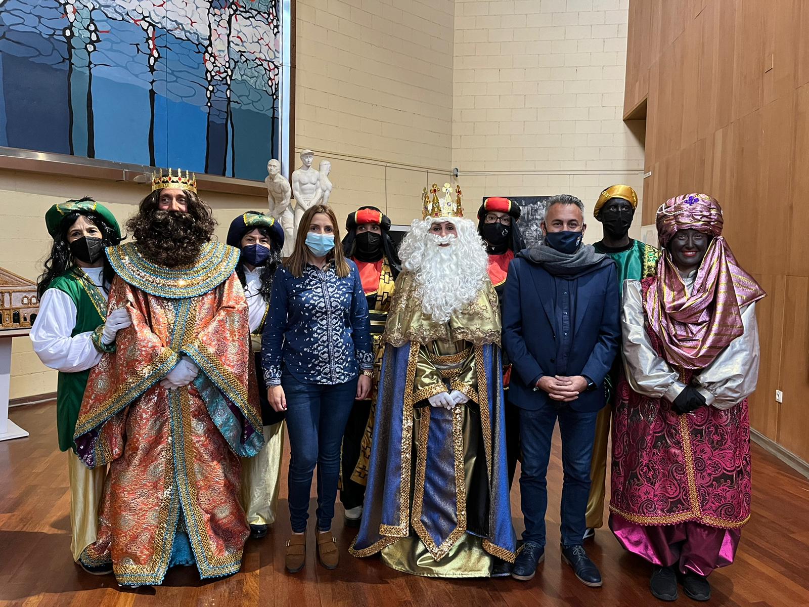 Los niños isleños entregaron sus cartas a Sus Majestades Los Reyes Magos