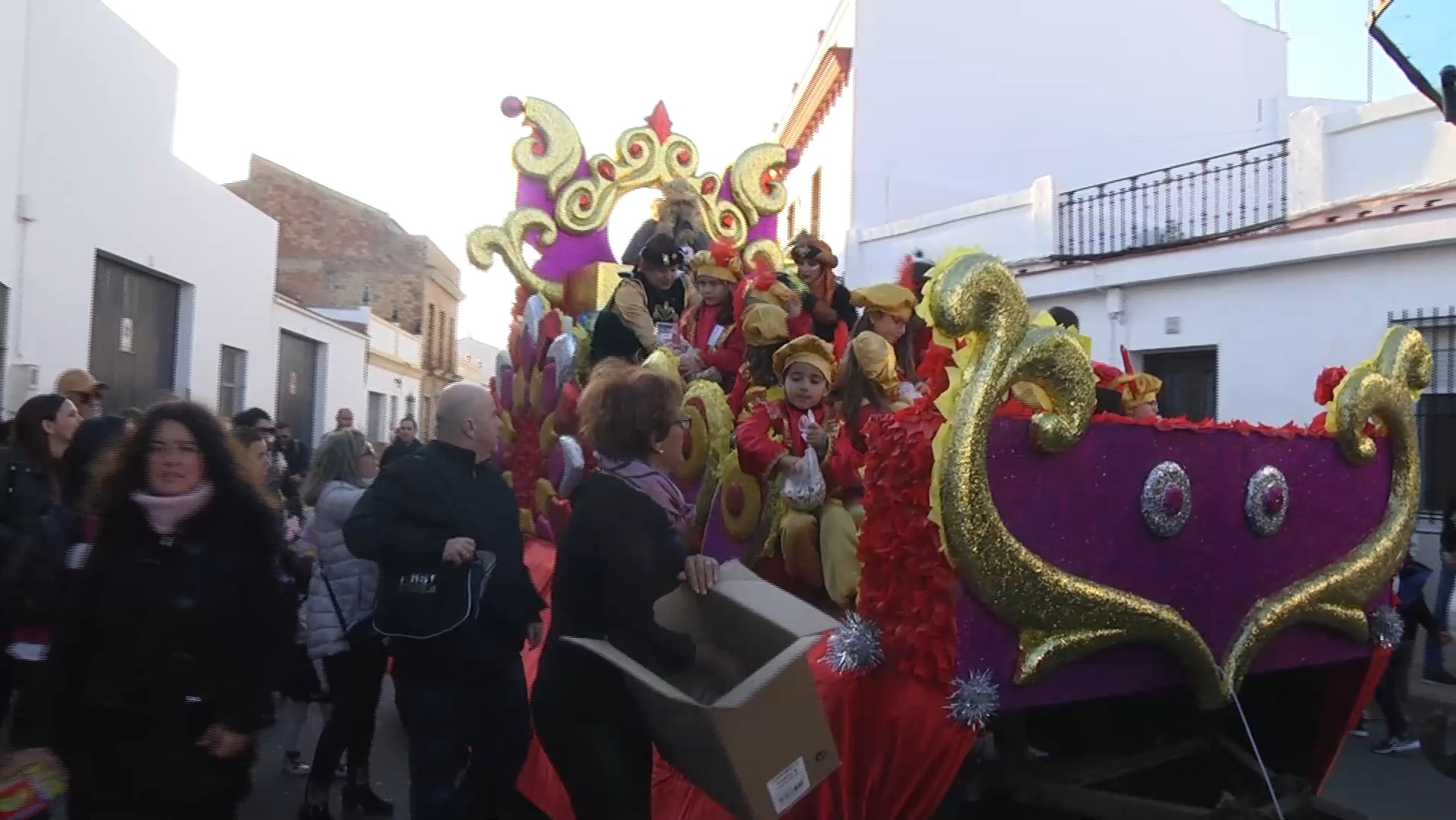 Trigueros recuperará las carrozas en la Cabalgata de Reyes aunque sin tiradas de caramelos