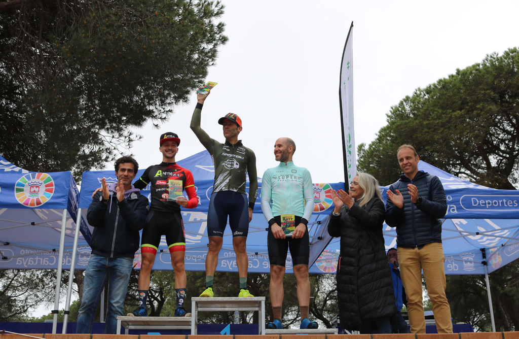 Javier Macías y Mamen Santos se imponen en el II Rally BTT ‘Pinares de Cartaya’