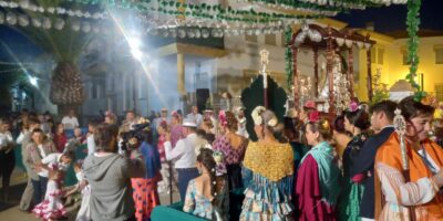 La Redondela inicia su romería con la Ofrenda de Flores a la Virgen de la Esperanza