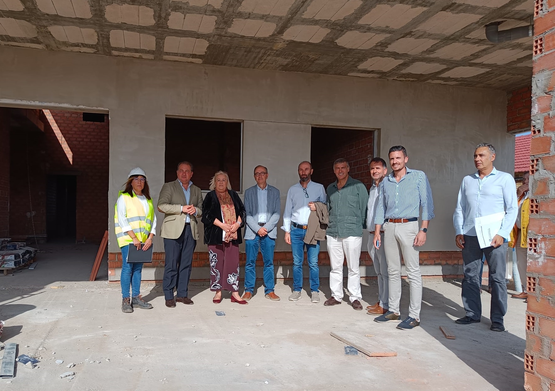 La delegada de Salud destaca el avance en las obras del nuevo consultorio de Corrales