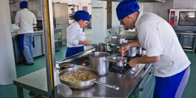 En Islantilla el restaurante de la Escuela de Hostelería vivirá su reapertura