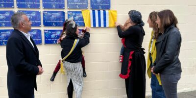 Custodio Soares y Ángel de los Santos ya tienen sus nombres en la fachada del Teatro Horacio Noguera