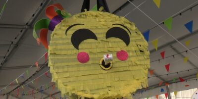 Isla Cristina pone ‘punto y seguido’ a su Carnaval con las tradicionales Piñatas