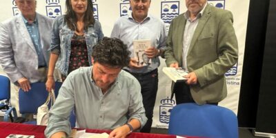 Antonio Aguilera presenta su nueva obra: ‘Rita Flor de Sal. Hans Burghard, las Salinas de Isla Cristina’