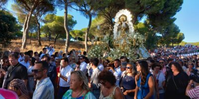 Tradición y sentimientos en Villablanca con la procesión de su patrona