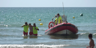 La Playa Central de Isla Cristina vuelve a ser escenario de su anual simulacro de salvamento