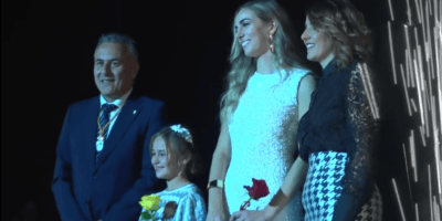 Mari Carmen López Araujo y Isabel Garcia Diaz reinas del carnaval de Isla Cristina 2025