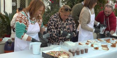 El Paseo de las Flores de Isla Cristina acoge una gran chocolatada de la mano del tejido asociativo