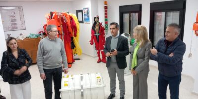La Subdelegada del Gobierno en Huelva, María José Rico, visita las instalaciones del Centro Nacional de Formación Marítima en Isla Cristina
