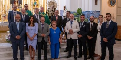 Isla Cristina impone la Medalla de la Ciudad a la Hermandad de la Soledad en su 50º aniversario