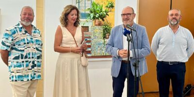 La Galería Charo Olías acoge ‘Naturópolis en Isla’, una exposición que fusiona arte, arquitectura y naturaleza