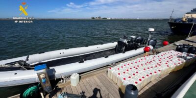Intervenidos 5.000 kilos de hachís y 2.000 litros de combustible en un doble operativo antidroga en Isla Cristina