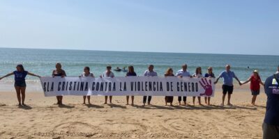 Por décimo año, Isla Cristina se une en señal de protesta contra la violencia de género