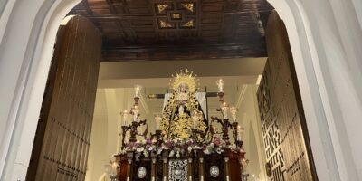 Isla Cristina se vuelca con la salida extraordinaria de la Virgen de la Soledad en su 50º aniversario