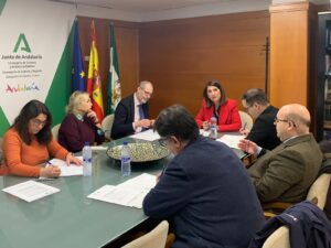 Reunión de la Junta de Andalucía e Iglesia católica sobre conservación del patrimonio cultural religioso en Huelva