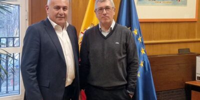 El Gobierno se compromete a impulsar un proyecto integral para proteger el litoral de Isla Cristina