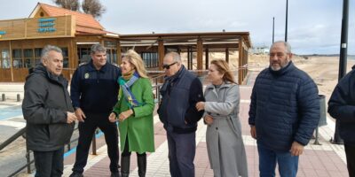 La Subdelegada del Gobierno en Huelva, María José Rico, visita la zona afectada en Isla Cristina tras la borrasca ´Francis´