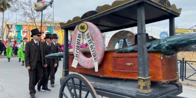 Isla Cristina inicia el Miércoles de Ceniza con su tradicional cortejo fúnebre