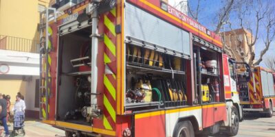 Un incendio en una vivienda de Isla Cristina deja tres afectados, incluido un bebé