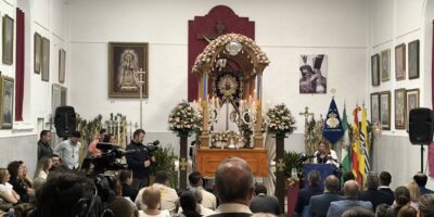 Sentimiento y fe en el pregón de Bella Vicente a la Virgen de la Bella